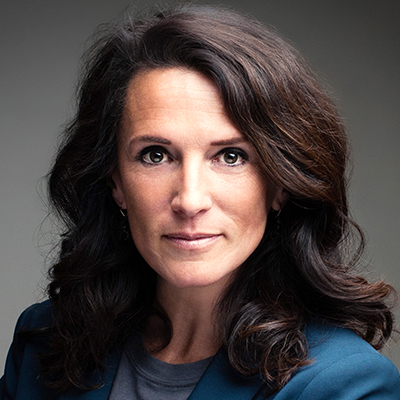 Porträttbild på Elizabeth Wiborg.