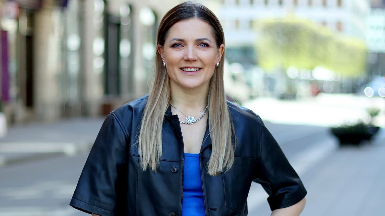Porträttfoto på Hanna Moisander
