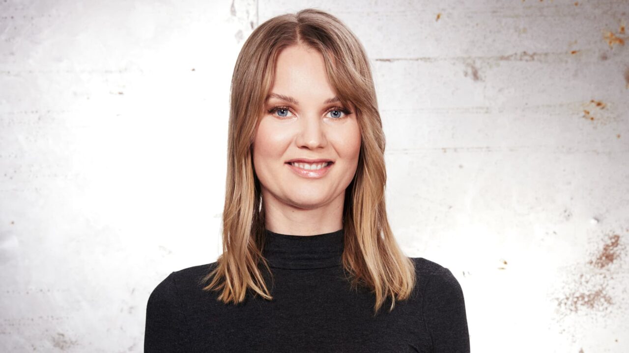 Porträttfoto på Emma Frans