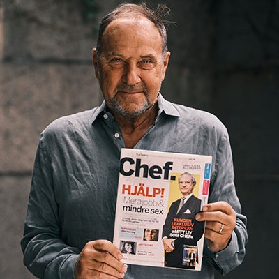 Portättbild av Henrik Frenkel som väljer sitt favoritomslag av Chef.