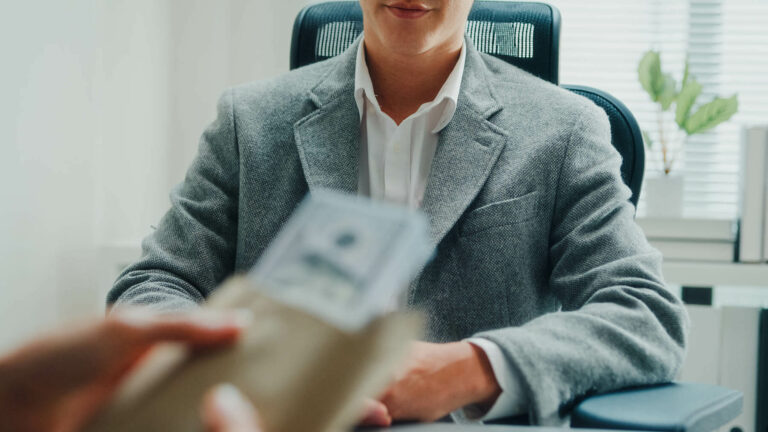 Utköp av chefer ökar i offentlig sektor.