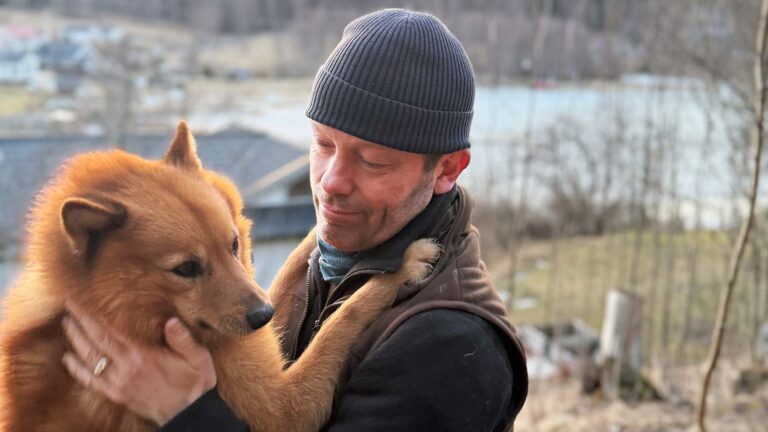 Magnus Haglund med finnspetsen Tikko.